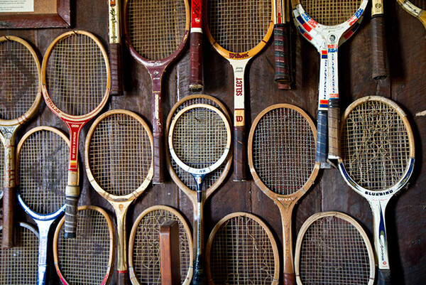 테니스 라켓은 지난 150년간 다양한 소재로 변신을 거듭했다. ﻿©포스코뉴스룸