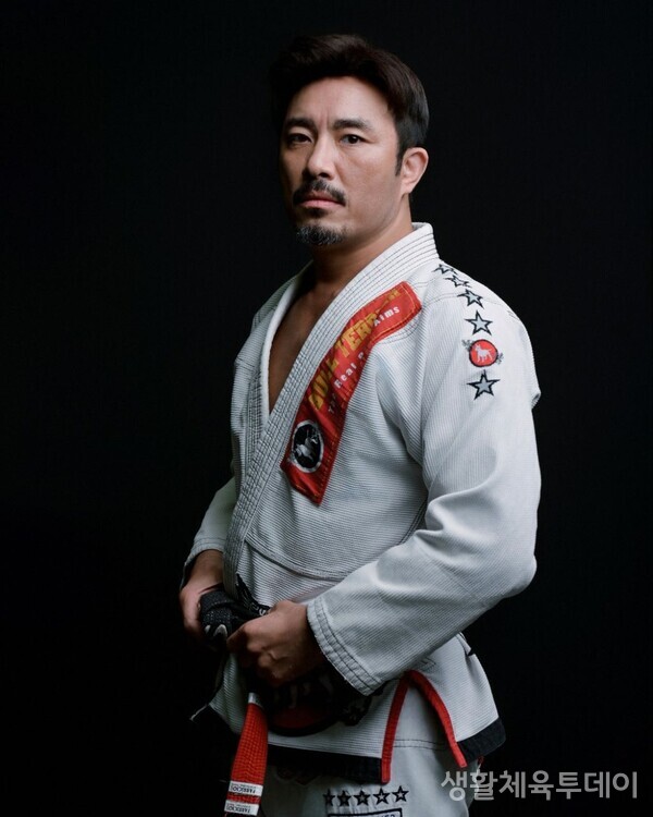 35세에 입문하여 10년 만에 블랙벨트를 거머쥔 박정근 관장 (사진=본인 제공, 재판매 및 DB 금지)